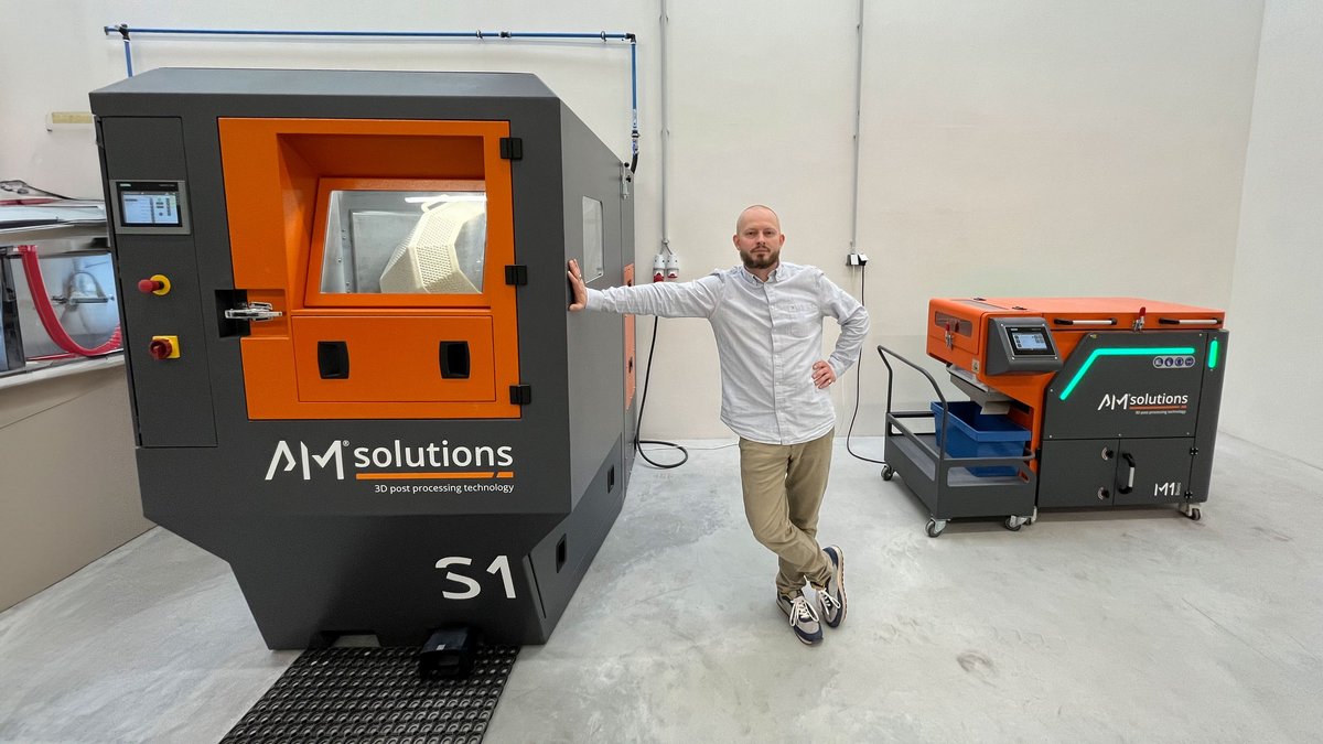 Aufeer Design relies on post processing equipment from AM Solutions ...